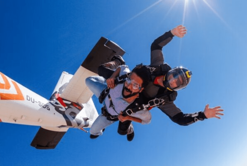 skydiving in Dubai