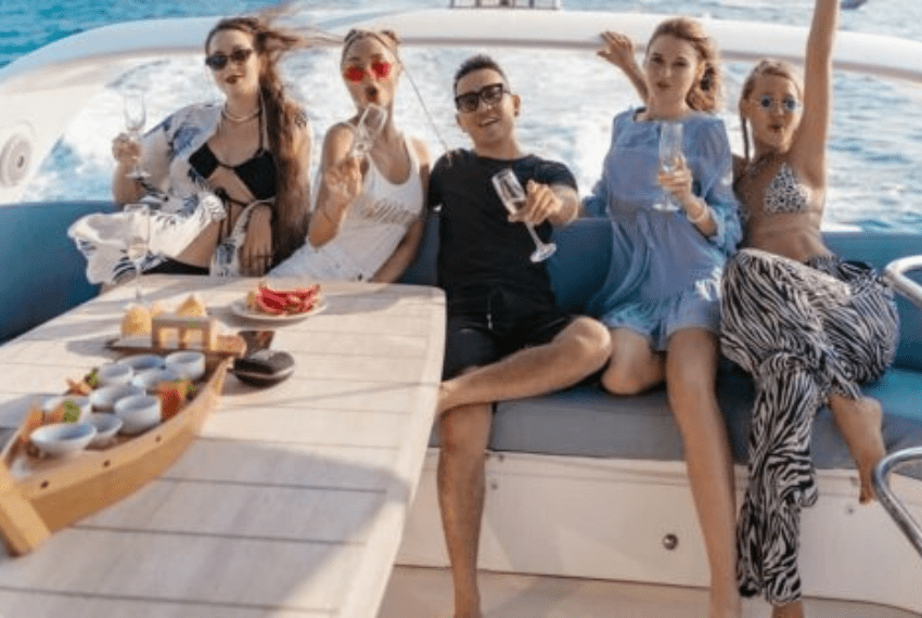 Dubai Night Yacht Cruise